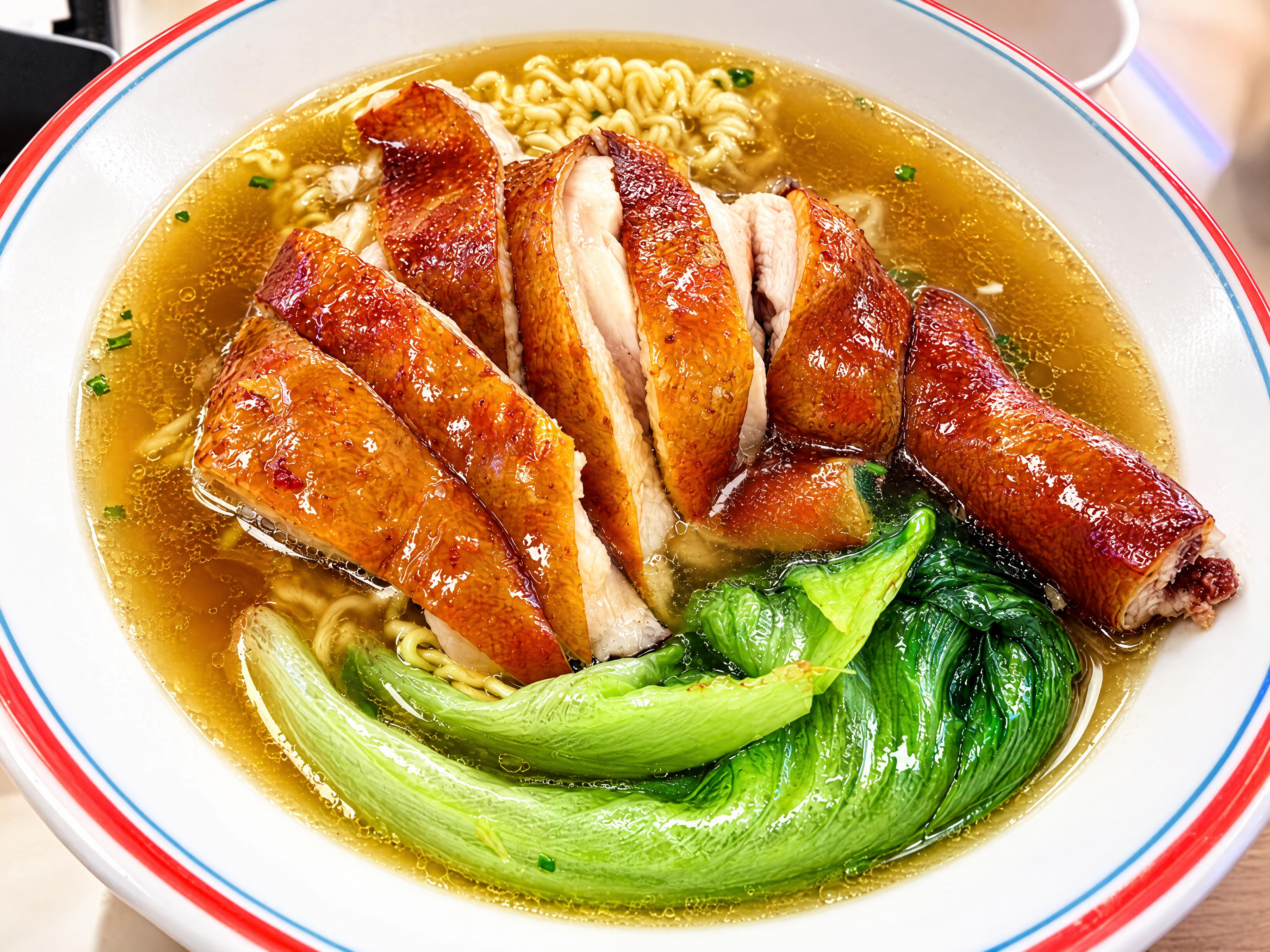 美食摄影风格，提升画质，增强食物色泽和质感，油亮诱人，汤汁浓郁… - 图片创意预览