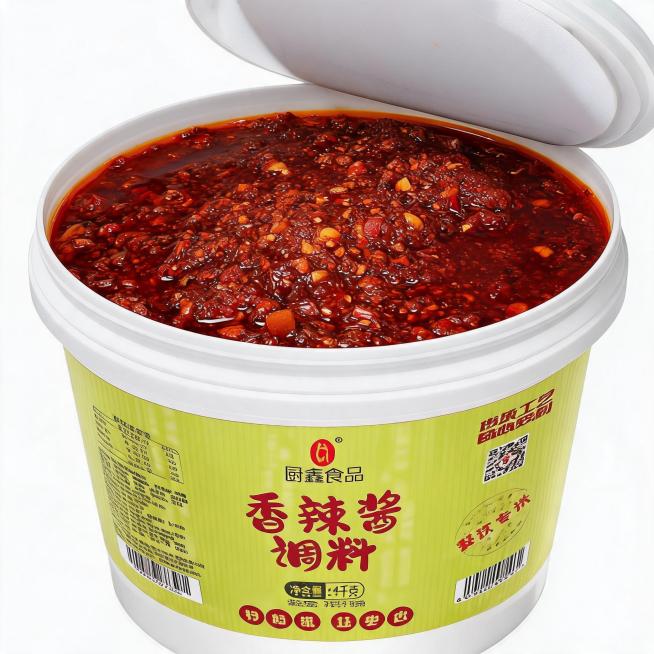 香辣酱商品电商主图，展示开盖后的香辣酱细节，真材实料看得见，突出酱料浓郁质感，参考原图黄绿红配色，1:1正方形构图，淘宝天猫平台风格预览效果