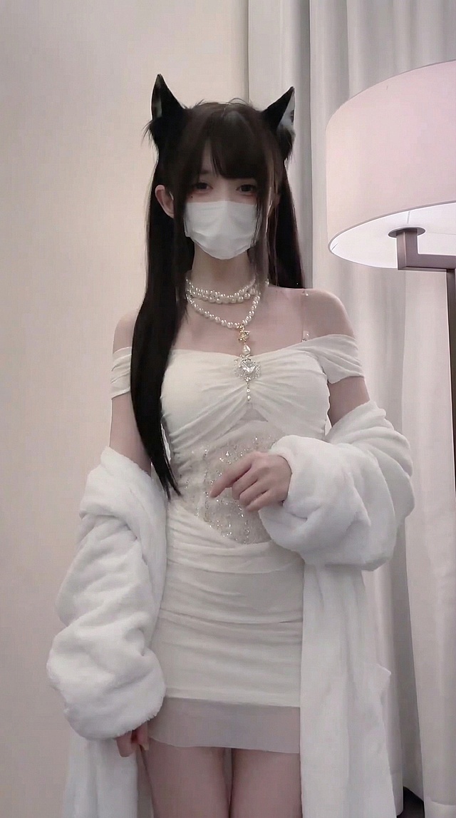 去掉画面中的所有特效和文字