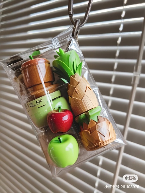 把选中区域的物品换成相同风格的扁平玩具苹果和扁平玩具竹笋预览效果