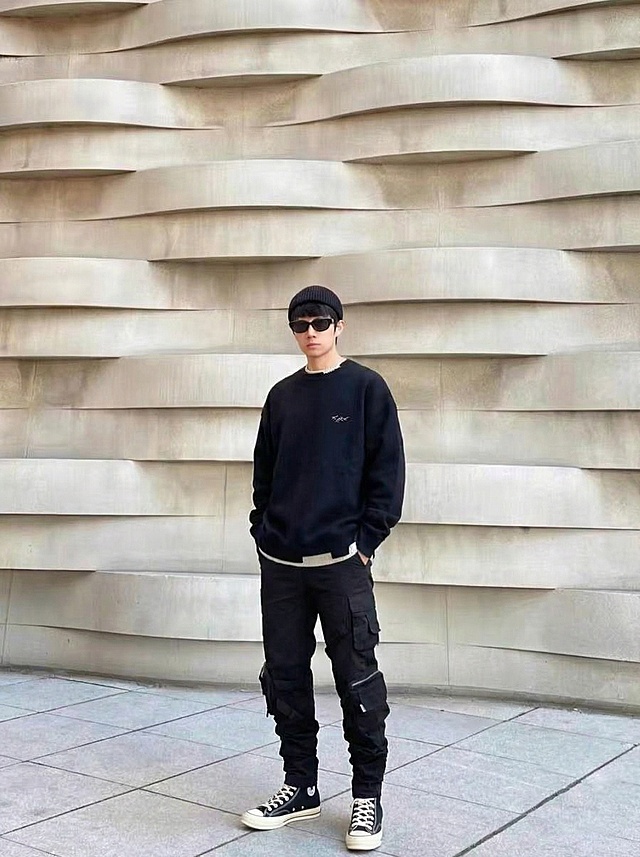 人物换个姿势和鞋子