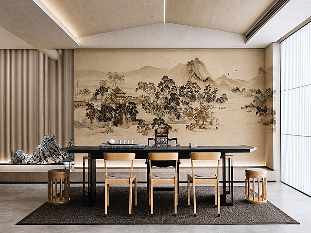将参考图中的水墨古建山水刺绣硬包背景墙，替换到新中式茶室会所的整面背景墙上，保持刺绣图案的颜色、细节和比例完全不变，保持茶室场景的原有色调和颜色不变，室内光线柔和自然并适当优化，茶桌、木椅、茶具、地毯、假山摆件、格栅墙面等陈设保持原样不变，效果真实自然，超写实，高清摄影质感，工装茶室空间效果图