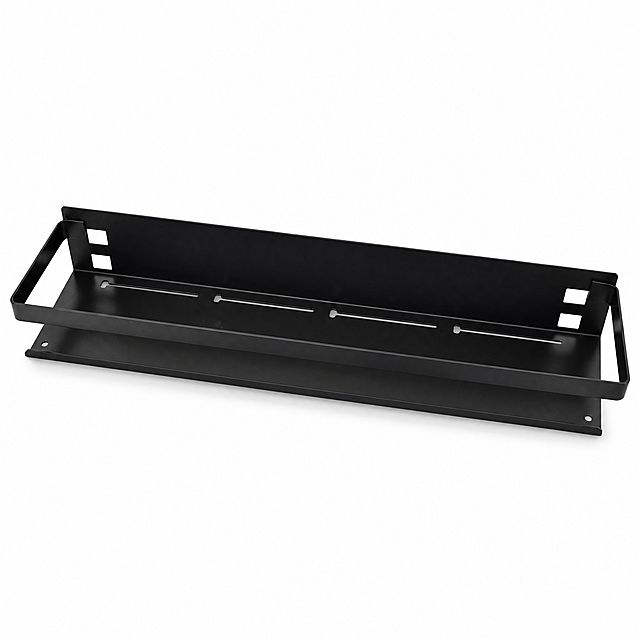 [主图-1] Black Wall Mounted Spice Rack 50cm 亚马逊白底首图。
[统一基调] 跨境亚马逊风格，纯白背景，干净简洁，产品主体突出，无任何文字、水印、边框和装饰。
[画面] 黑色金属壁挂式厨房调味架，长条形结构，正面略微俯视45度角摆放，产品完整居中，占画面85%以上。保持产品外观与原图一致：黑色哑光金属材质、长条形底座、前部护栏、两侧方形挂孔、底部四个长条形沥水孔、底部两端安装孔。背景为纯白色，无任何杂物、阴影柔和自然，产品底部有轻微接触阴影。
[光影质感] 商业摄影棚拍质感，主光从左上方45度照射，光线均匀柔和，金属表面有细腻的哑光质感反光，边缘清晰锐利，无过曝或死黑区域。
[配色] 纯白背景，黑色产品主体，整体高对比度，干净利落。
[文字版式] 无任何文字、标签、Logo或图形元素，纯产品展示。
[输出要求] 1:1正方形比例，产品清晰锐利，边缘干净无白边残留，无变形、无模糊、无水印、无平台Logo。负向：产品变形、色差、边缘锯齿、背景有杂物、有文字水印、悬浮感、穿模。