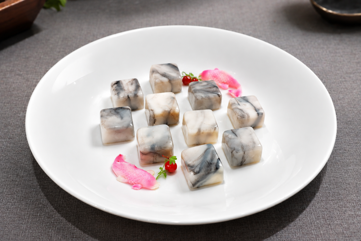 美食摄影精修：提升菜品质感与光泽，摆盘更精致高级，光线柔和专业… - 图片创意预览