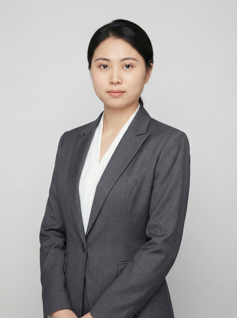 生成一个正装照片，腿部以上的角度预览效果