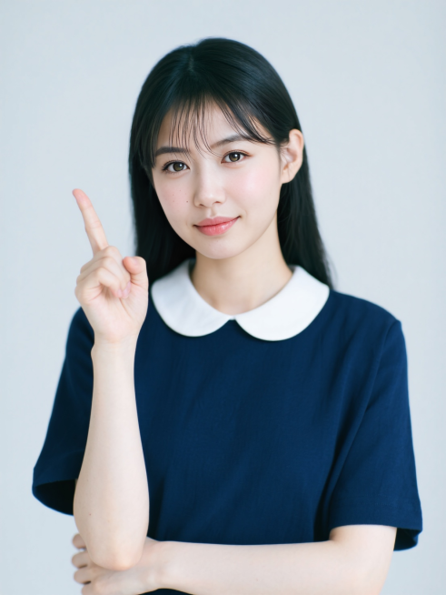 女性讲师职业形象，身穿藏蓝色带白色系带领口的上衣，一只手比1，另一只手肘自然支撑，正面半身照，纯色背景预览效果