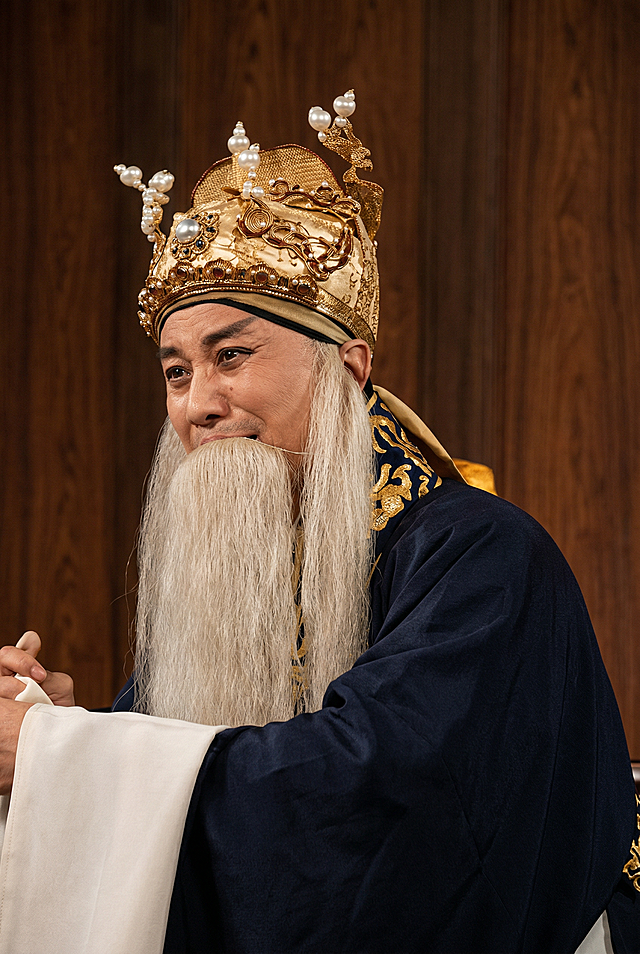 修复并优化画质，不改变原图内容