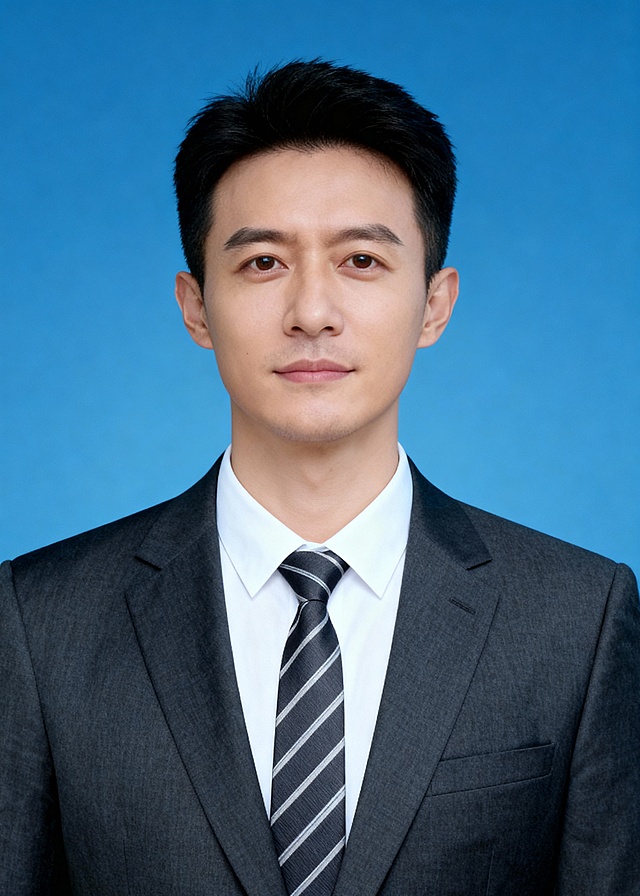 正式西装条纹领带求职男生蓝底证件照