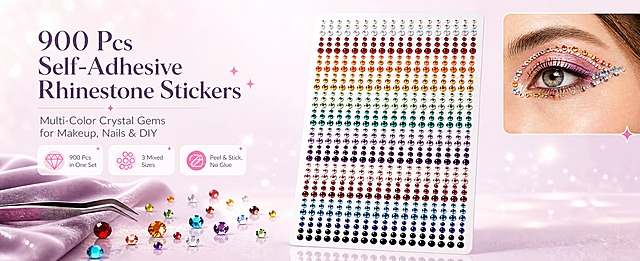 [商品] 使用【图1】【图3】自粘水钻贴纸整版套装；保留白色底纸矩阵排列、彩虹多色水钻、每行大小渐变混合（小中大）、多面切割反光；商品处理：增强水钻高光与切割质感、理顺矩阵排列，不改变颜色、数量和结构。
[画面] 首屏美感头图（产品海报型）：中央偏右为整版水钻贴纸大图（多色矩阵清晰可辨），左侧错落散放数颗大小水钻与镊子、粉紫丝绒布料道具，右上角小窗为欧美成年女性（深棕长发、自然肤色）眼尾贴彩虹水钻的妆容局部；产品占画面约65%，背景暖白至浅粉紫渐变加细腻微光，前中后景三层，阅读动线从左至右。
[视觉] 套系策略：风格=跨境梦幻美妆商业摄影；标题字=优雅现代衬线体；正文字=简洁无衬线体；主色=柔雾粉紫；背景延展=暖白至浅粉紫渐变、细腻丝绒与微光质感；强调色=亮粉，仅用于小面积图标、引线和标签；标题色=深紫灰；正文色=中暖灰；组件=圆角信息卡、细线引线、星点标签；光影=柔和影棚光、水钻高光。
[文字] 左侧留白放标题"900 Pcs Self-Adhesive Rhinestone Stickers"、副标题"Multi-Color Crystal Gems for Makeup, Nails & DIY"和3个卖点"900 Pcs in One Set"、"3 Mixed Sizes"、"Peel & Stick, No Glue"，全部横向排版，不遮挡水钻矩阵。
[规格] 61:25横版，4K，避免变形、错字、竖排文字、亚洲面孔、水钻排列错乱、颜色偏差、水印。