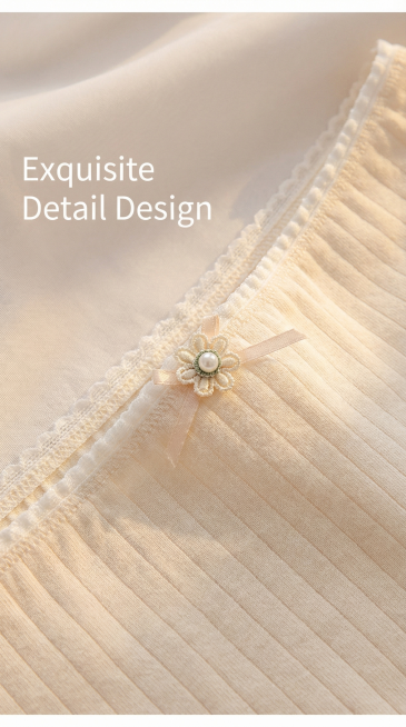 Design detail display, close-up of the small flower decoration and lace edge of the women's panties,预览效果