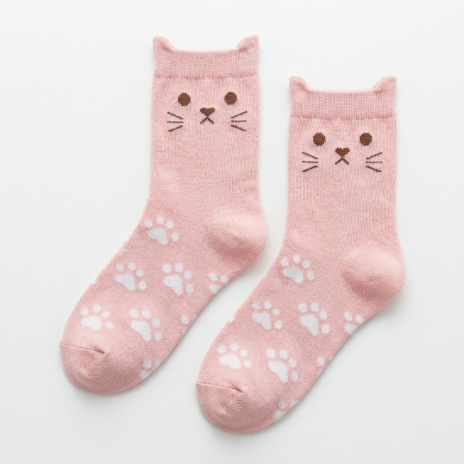 生成两只同款粉色猫爪图案袜子的平铺俯视角度图，1:1构图，干净电商背景，电商摄影风格，清晰展示产品细节，专业商品拍摄光影预览效果
