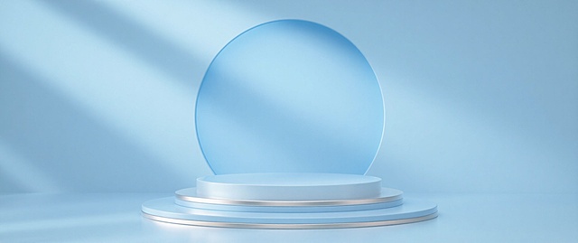 电商商品展台模型底图，几何肌理，浅蓝色系，主体为圆形展台，简洁的几何结构，画面构图和谐，高反光材质，极简风格，留白充足，光线柔和