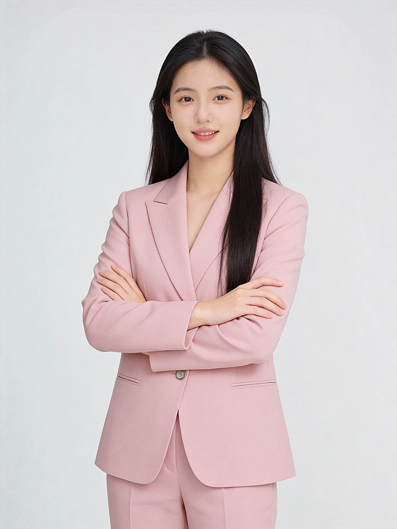 裸粉色西装套装女性职场形象照