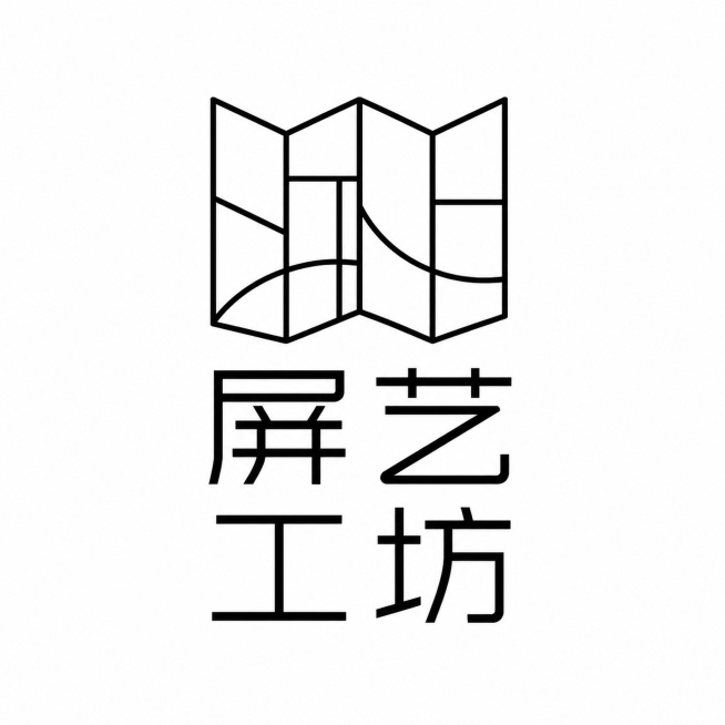干净的纯白色背景。
平面艺术logo设计，上方搭配简约屏风抽象线条图标，下方分两行排列文字：第一行"屏艺"，第二行"工坊"，现代极简风格，采用几何切割和线条重构，笔画简化为流畅的几何形状，无衬线字体，预览效果