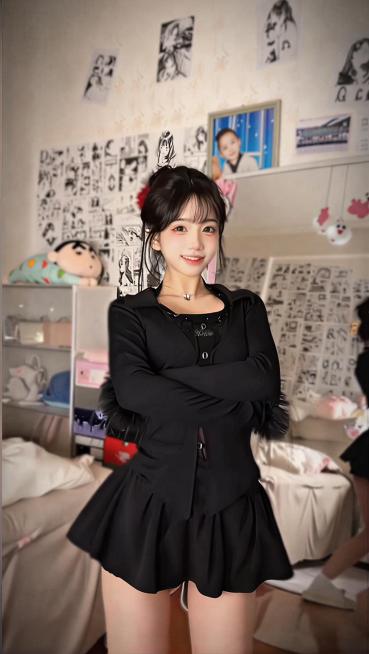 去除图片左下角的“#喜爱度激励计划”水印，保持画面其他部分不变预览效果