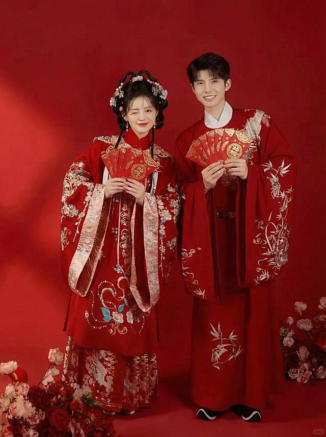 人物改成手拿红包