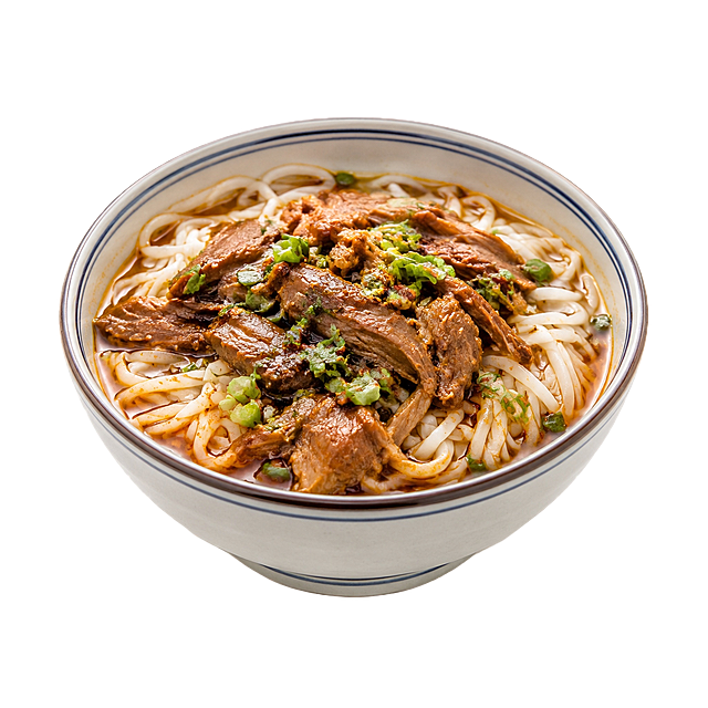 产品精修，云南大理巍山耙肉饵丝，一碗热气腾腾的耙肉饵丝，饵丝洁白细长，耙肉软烂入味，汤汁浓郁，配有葱花和调料，置于纯白背景上，专业商业棚拍光，5500K标准中性白光，轮廓光，体积光，曝光正确，强烈真实立体感，接地处保留干净浅淡的自然接触阴影，严禁大片投影、脏灰阴影和悬浮感，主体居中，商品完整入画不裁切，商品外轮廓视觉体量约画面60%-80%，四边均匀留白约10%-20%，严禁满幅铺满与贴边顶满，极致超清画质，细节清晰锐利，商业级实拍质感，保留真实材质与结构细节，色彩鲜艳自然，锁定食物真实形态与结构，只做精修不重绘结构，饵丝爽滑质感，耙肉酥烂质感，正视图，标准透视校正，正常透视焦段