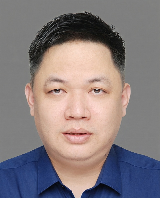 将图片底色修改成中灰色，人物不变