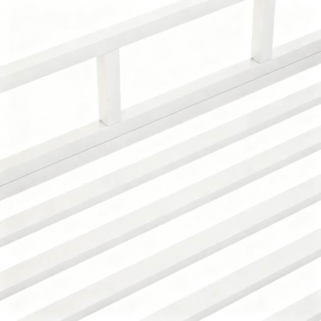 产品主体位于画面绝对正中心，垂直居中，水平居中，顶部空白区域与底部空白区域高度严格相等，严禁偏下，严禁贴边，严禁切图。微侧视，微俯拍视角。严格保持原图产品的拍摄透视，严禁改变产品角度，严禁扶正，严禁镜预览效果