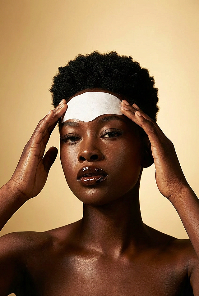 去掉文字，背景调亮