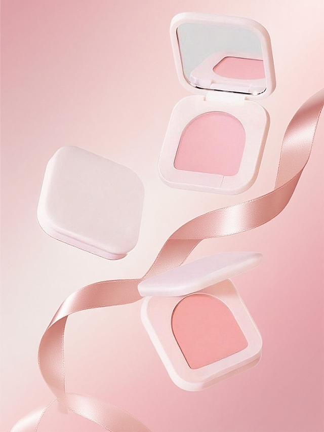 浅粉色渐变背景，产品周围有一根浅粉色丝带缠绕