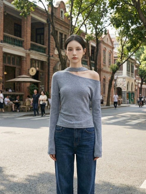 将模特裤子换成深蓝色牛仔裤，背景更换为广州东山口街拍场景，模特姿势改为双手自然垂放正面站立，保持模特人物细节和上衣纹理不变预览效果