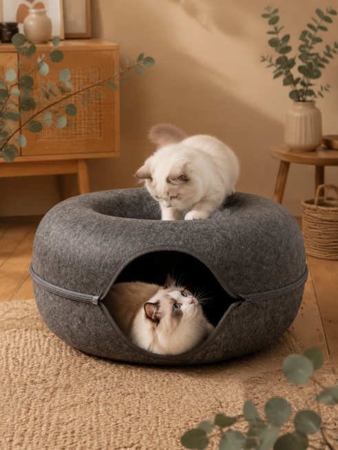 猫窝，严格参照上传产品图https://gdesign-dam-hz.dancf.com/37140080639724657/a51ac2c7dcea422bbb08ff16ba963b9f.jpg，预览效果