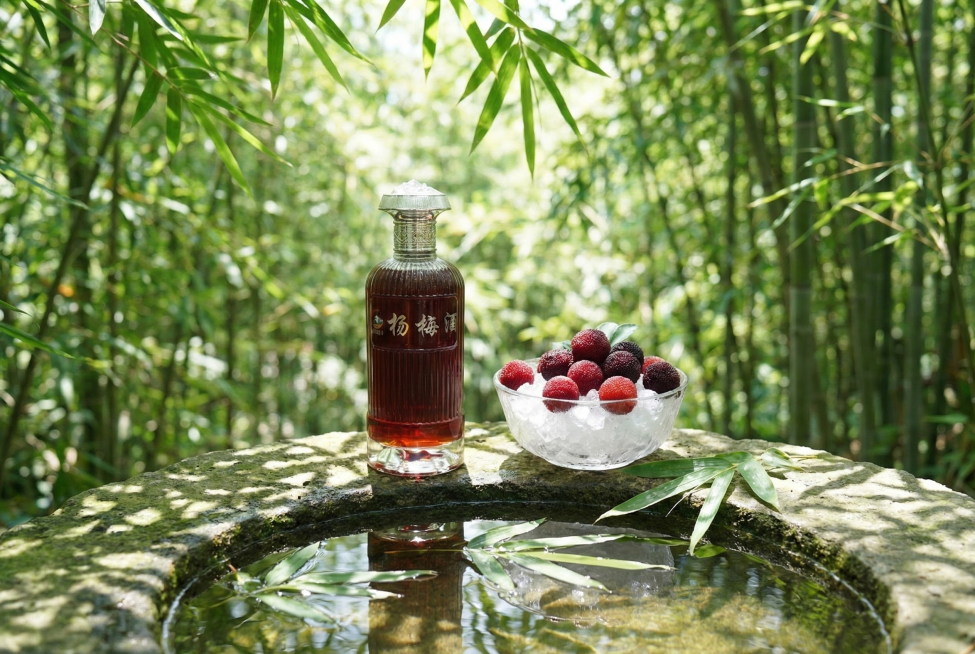 生成不同场景的商品图，突出展示产品预览效果