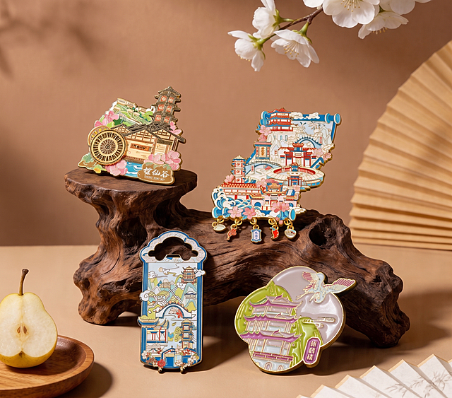 把图1、图2、图3、图4的产品放入图5的场景里