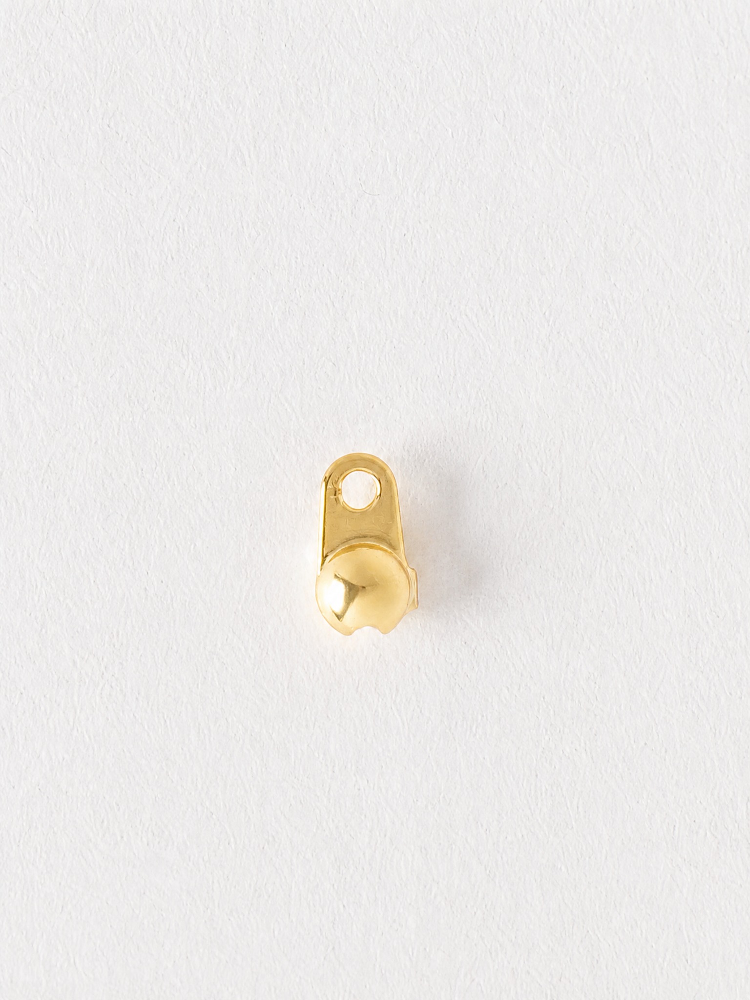 产品精修，锁定原图背景与场景，不去底不换背景，保持原背景光影、… - 图片创意预览