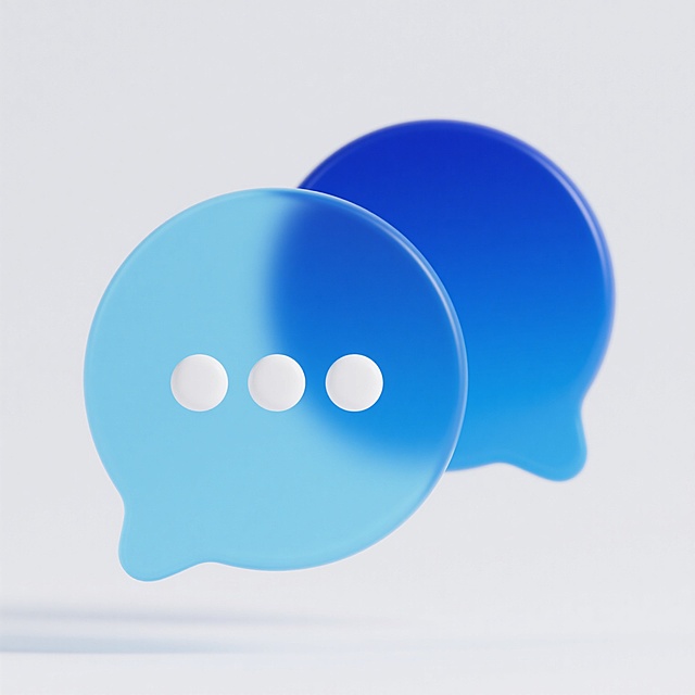 白色背景上，两个半透明渐变蓝色彩气泡图标，前面气泡为浅蓝色渐变，内部有三个白色圆点呈水平排列，后面气泡为深蓝色渐变，两个气泡部分重叠，整体呈现简约现代的3D图标设计风格，边缘平滑圆润，光影柔和，具有轻微的立体感和通透质感。