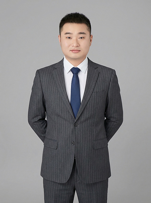 换不同西装，不同手势，不同姿势，我要十张不同的图片