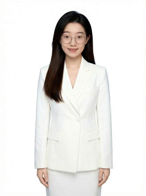 根据人物面部特征生成全身证件照，风格比较正式点的预览效果