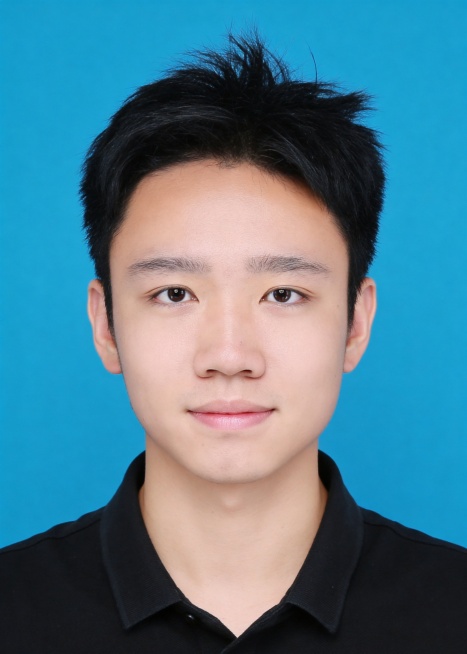 保留第一张图中人物发型､脸型､年龄特征生成标准样式纯正面证件照;人物主体严格居中,头部大小与位置严格对齐第二张图,双肩水平平衡,面部中轴线对齐画面中心,正视前方;标准证件照构图,人物绝对居中;头顶上方预览效果