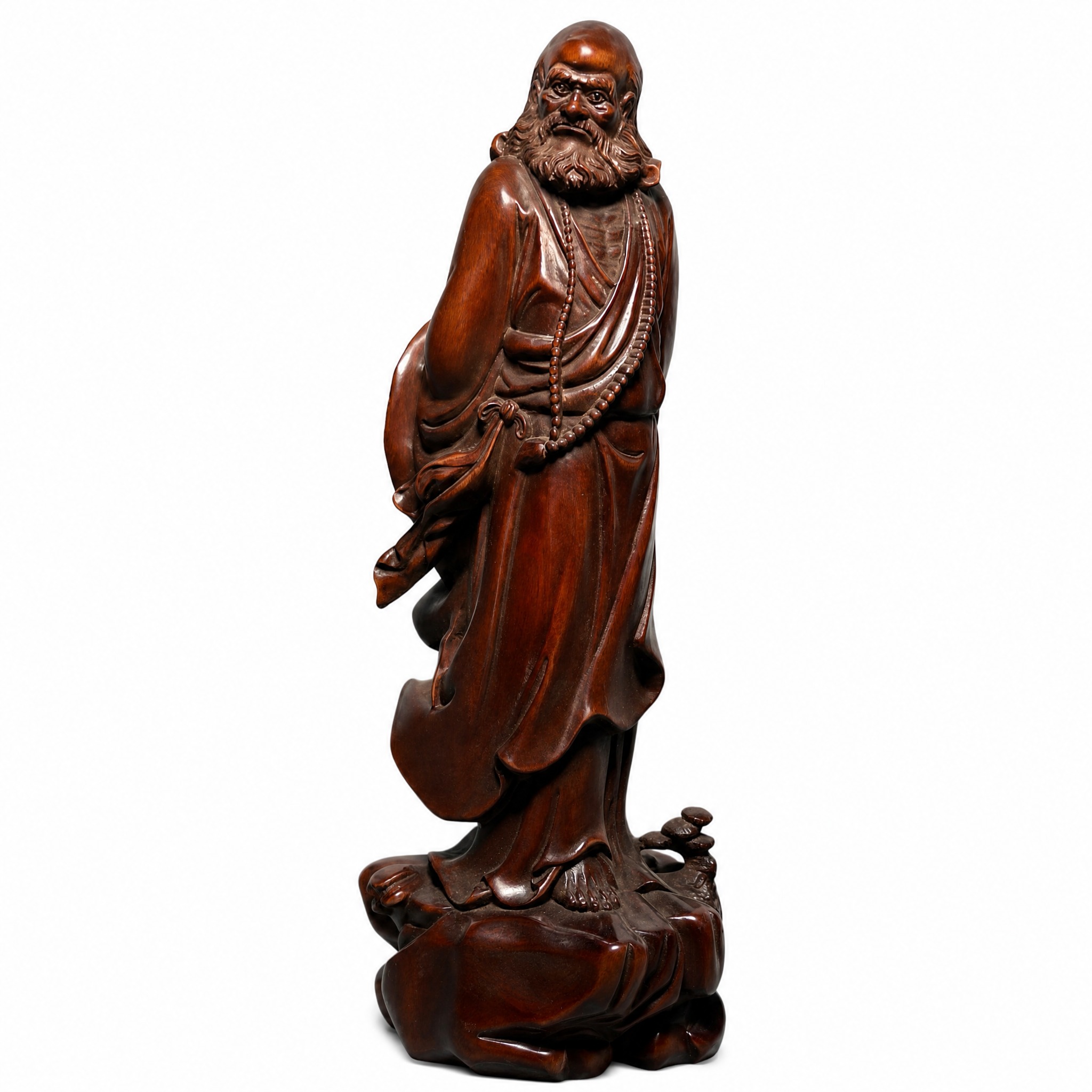 [白底图] 纯白底产品图：在纯白无缝背景上完整展示黄杨木达摩祖… - 图片创意预览
