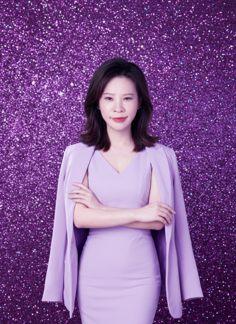 衣服浅紫色，背景紫色亮片预览效果