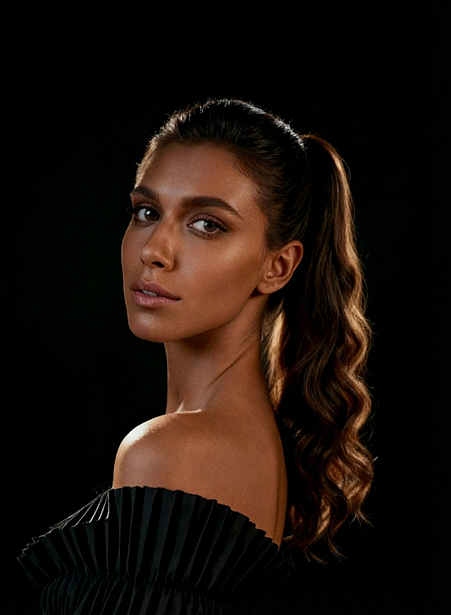 将模特换成棕色皮肤