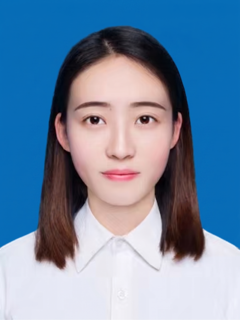 将图片的白色背景替换成和参考图一致的纯色蓝色背景，保持人物和衣物不变预览效果