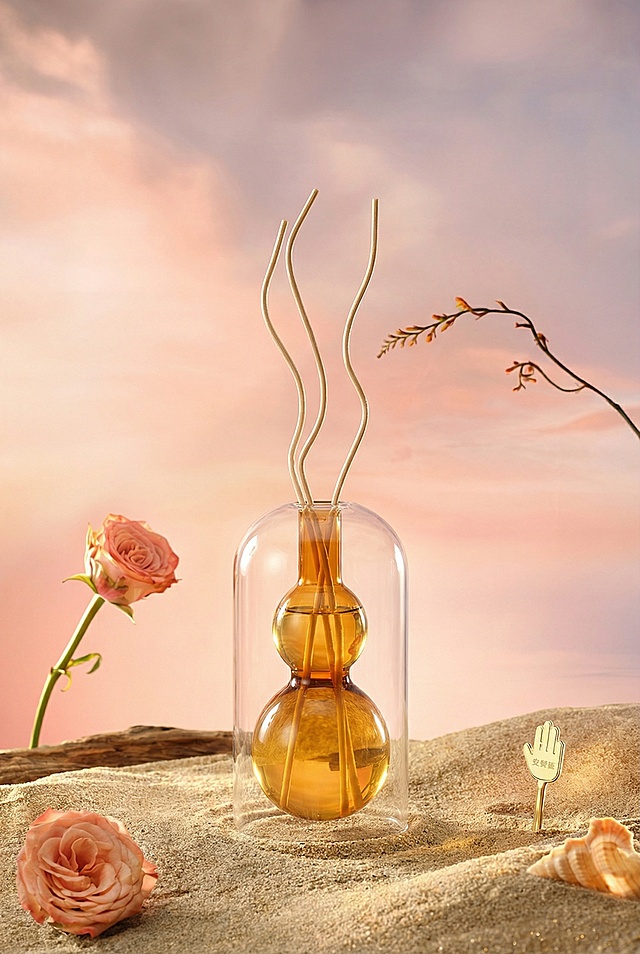 为图1的产品添加和图2同款的底座和道具，使用全能图像2.0模型，2:3