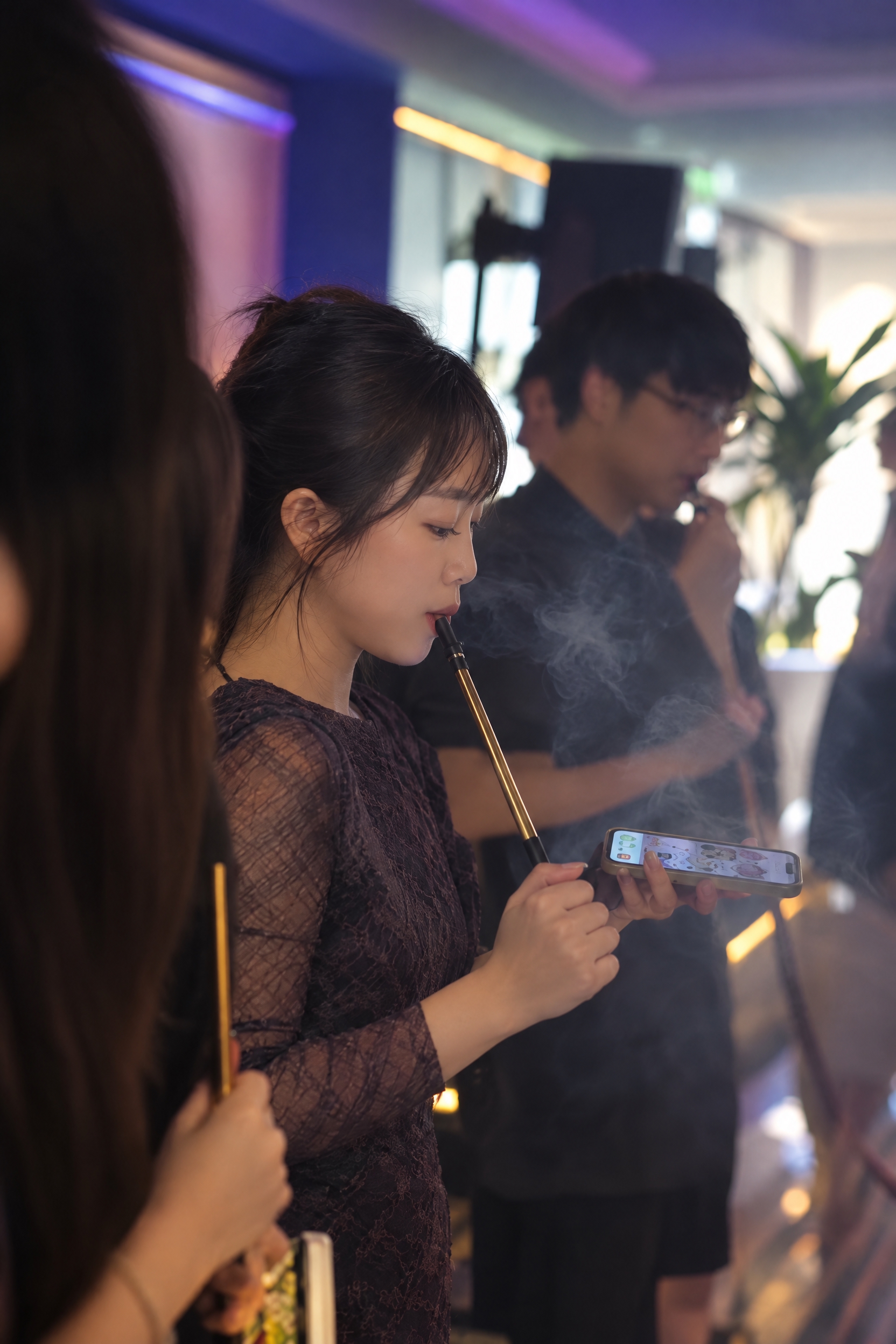 提升整体画质，去除噪点，增强精修质感，保留真实自然的写实质感，… - 图片创意预览