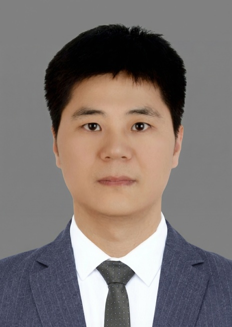 将图片底色修改成中灰色，人物不变预览效果