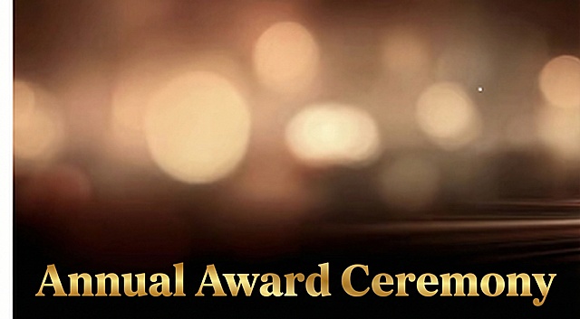 帮忙在上面加上文字“ Annual Award Ceremony”，最重要的是字体，要站在外国人的角度，尤其是美国土生土长的人的角度去设计这三个单词的字体，帮忙多设计几稿，谢谢！