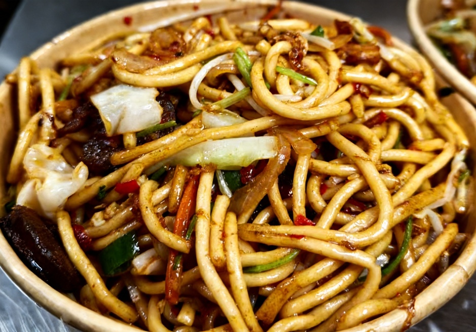 将图片改成第一张图的高清质感、偏美食摄影的ins风格，保留食物内容不变，优化光影和画质，和第一张图风格一致预览效果