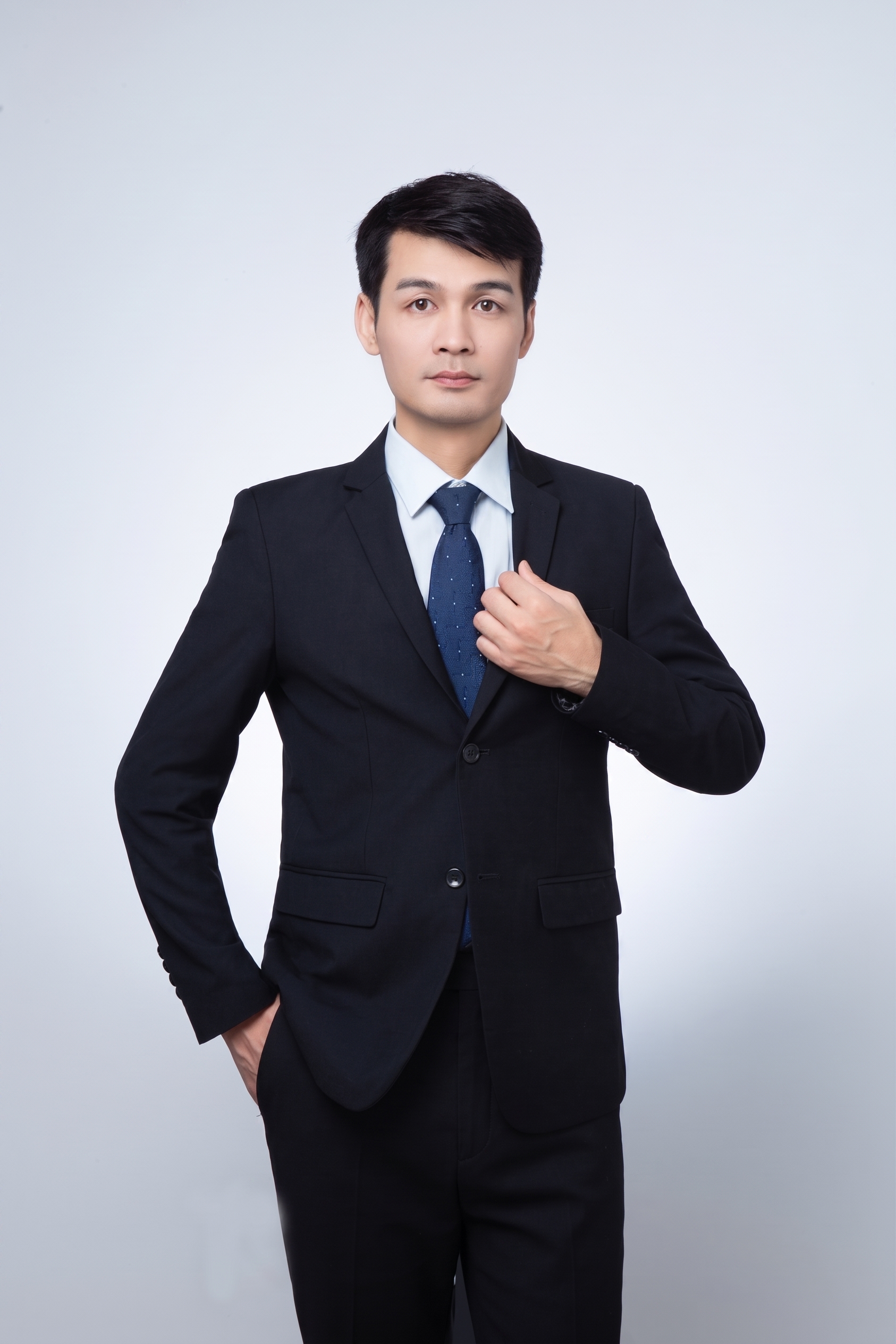 提高以下照片的像素，达到1000kb以上，其他不变 - 图片创意预览