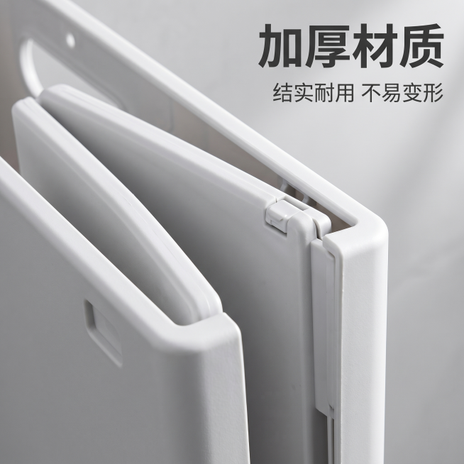 [主图-3] 可折叠壁挂脏衣收纳篮材质细节展示，突出耐用品质。
[氛围风格] 写实特写，干净简洁，突出品质感。
[画质] 超高清商业摄影，材质细节清晰锐利，画面干净。
[元素] 微距特写展示产品边框、预览效果