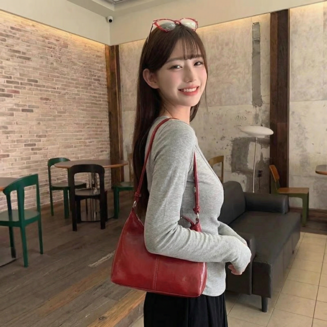 「图片1」变换5张不同姿势的图片预览效果