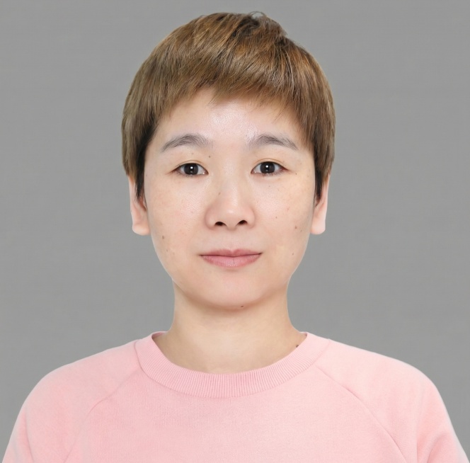 将图片底色修改成中灰色，人物不变预览效果