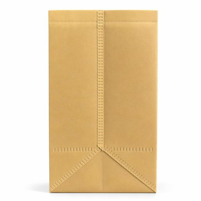 产品精修，产品置于纯白背景上，专业商业棚拍光，5500K标准中性白光，轮廓光，体积光，曝光正确，强烈真实立体感，接地处保留干净浅淡的自然接触阴影，严禁大片投影、脏灰阴影和悬浮感，主体居中，商品完整入画预览效果