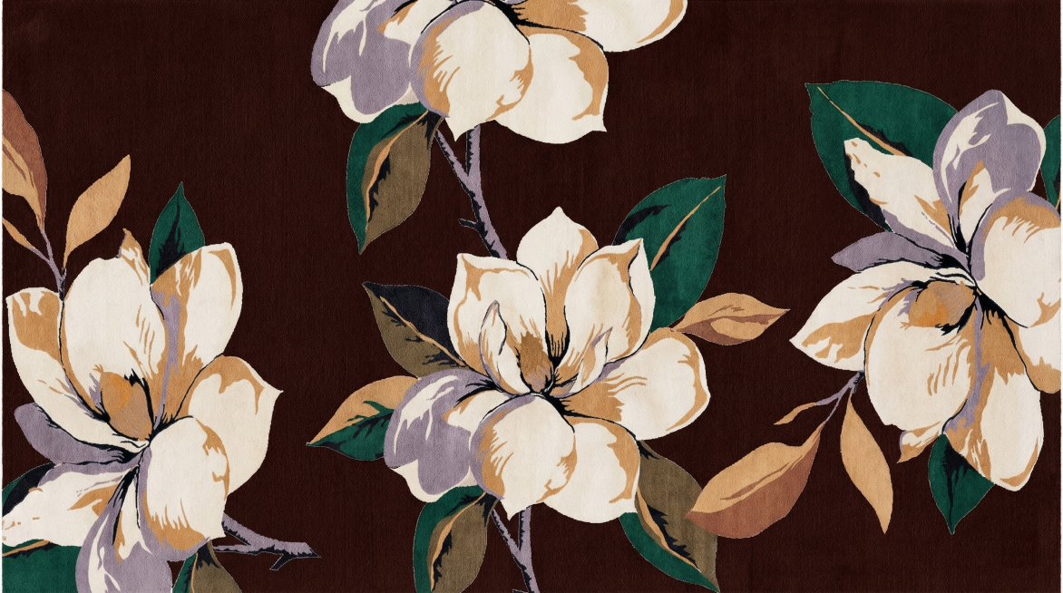 设计玉兰花地毯图案，参考原图复古手绘玉兰花风格，米白花朵搭配棕黄和灰紫色调，深棕底，完整适合地毯的整体构图，保持纹理质感适配地毯印花预览效果