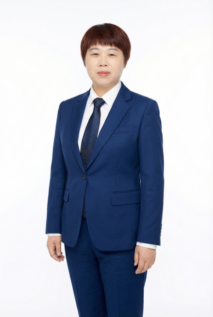 生成人物全身正装照预览效果